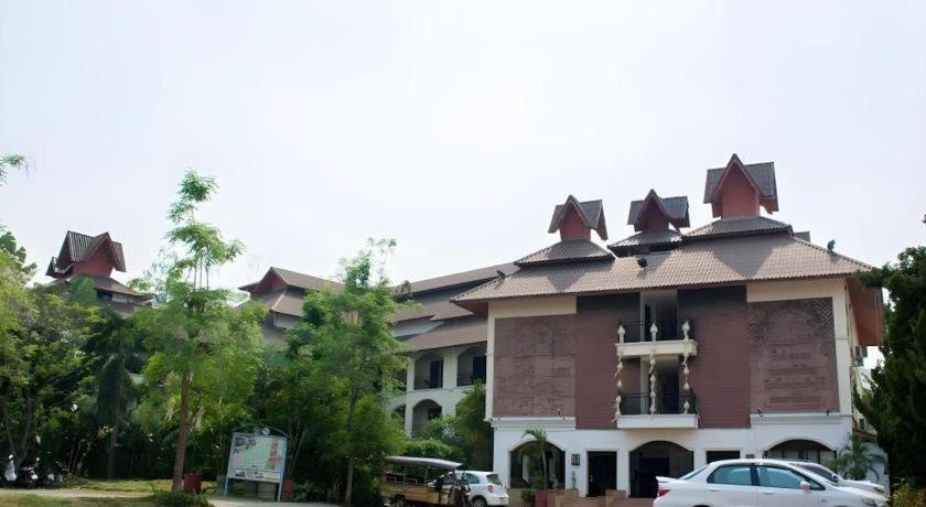 Phoomthai Garden Hotel Phrae Exterior foto